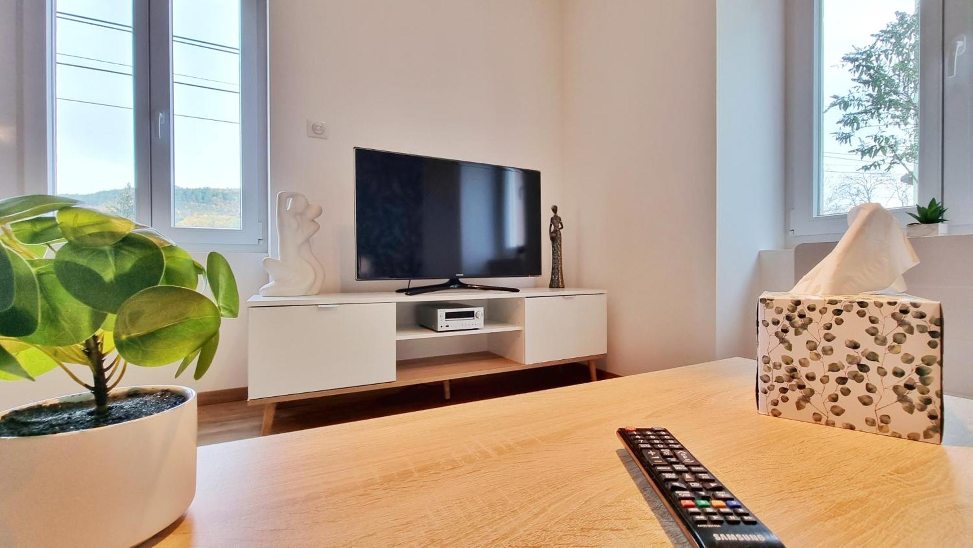 La Buhl Verte - Chic Et Moderne - Calme - Fibre - Relax Bnb Exterior photo